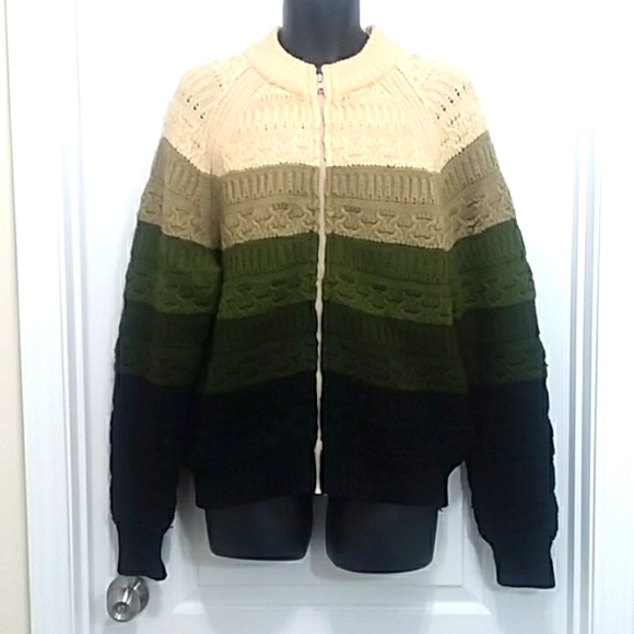 Wickbury Men's Sweater - Picture 1 of 9